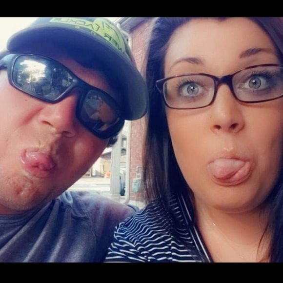 Meet your Posher, Sarah - Picture 1 of 1